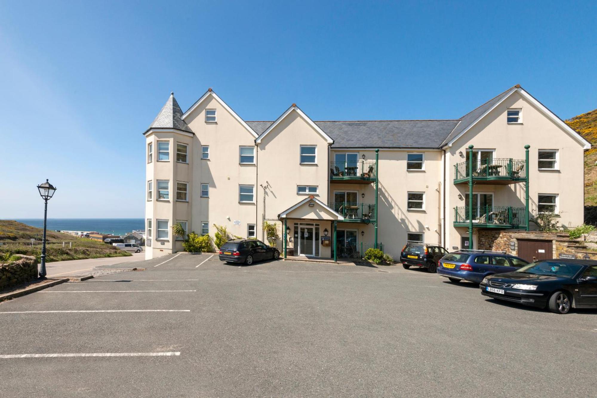 Beachcombers Apartments New Quay Exterior foto