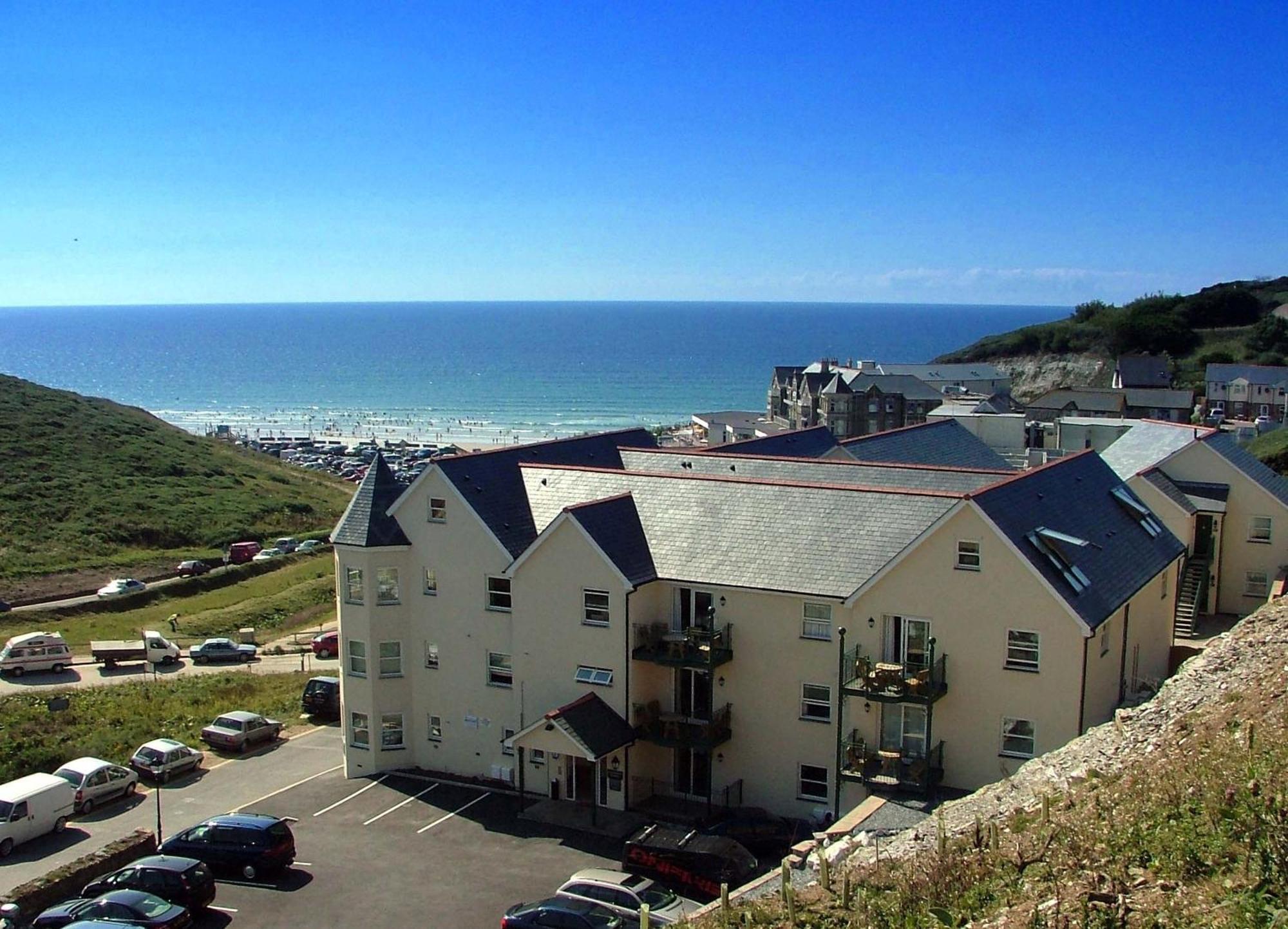 Beachcombers Apartments New Quay Exterior foto