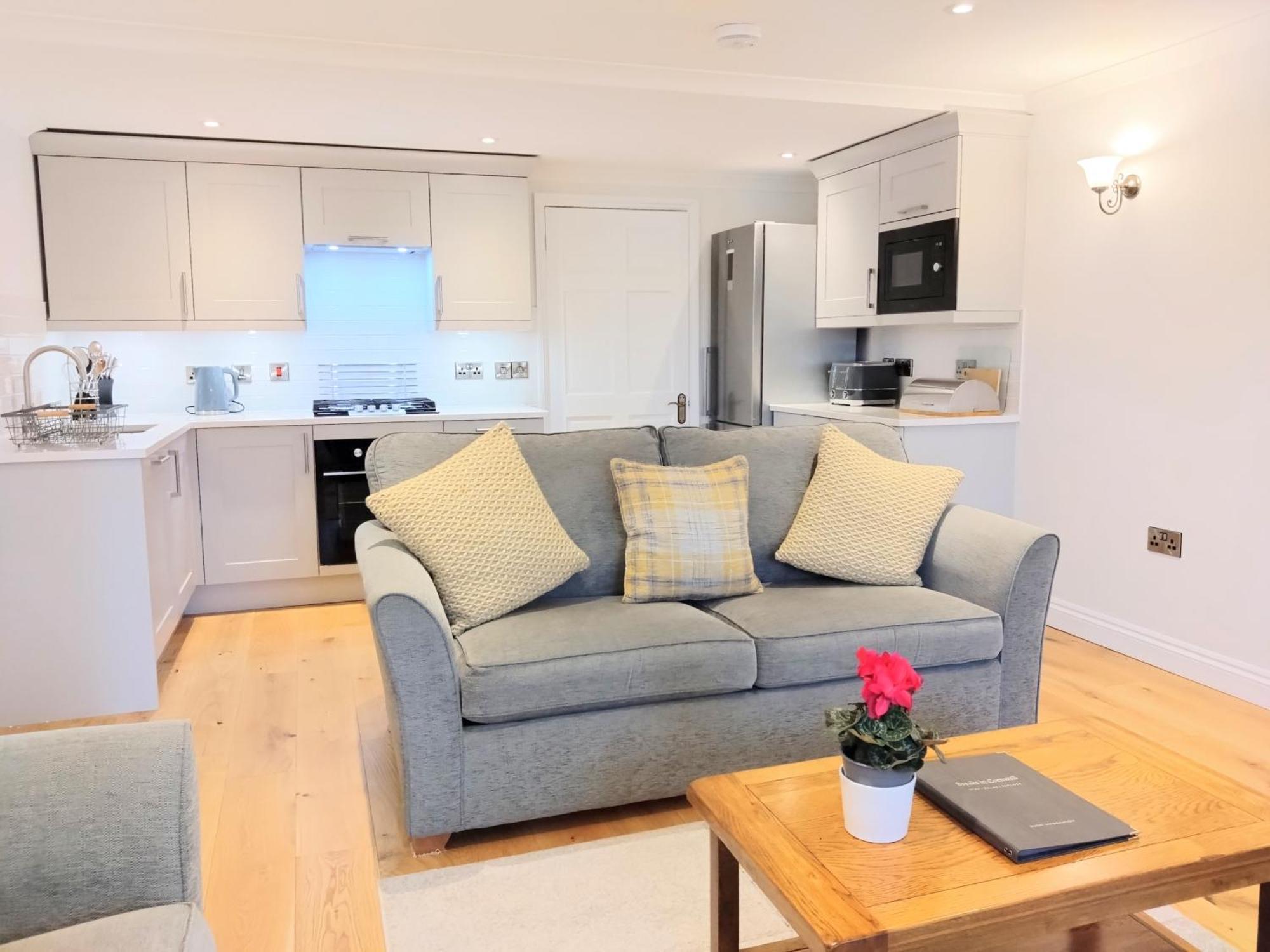 Beachcombers Apartments New Quay Exterior foto